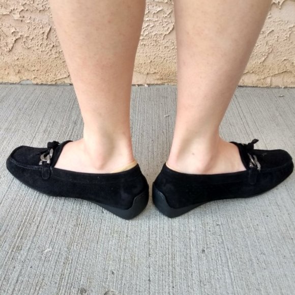 Ladies Stuart Weitzman Black Loafers-Sz 5.5 - Picture 4 of 6